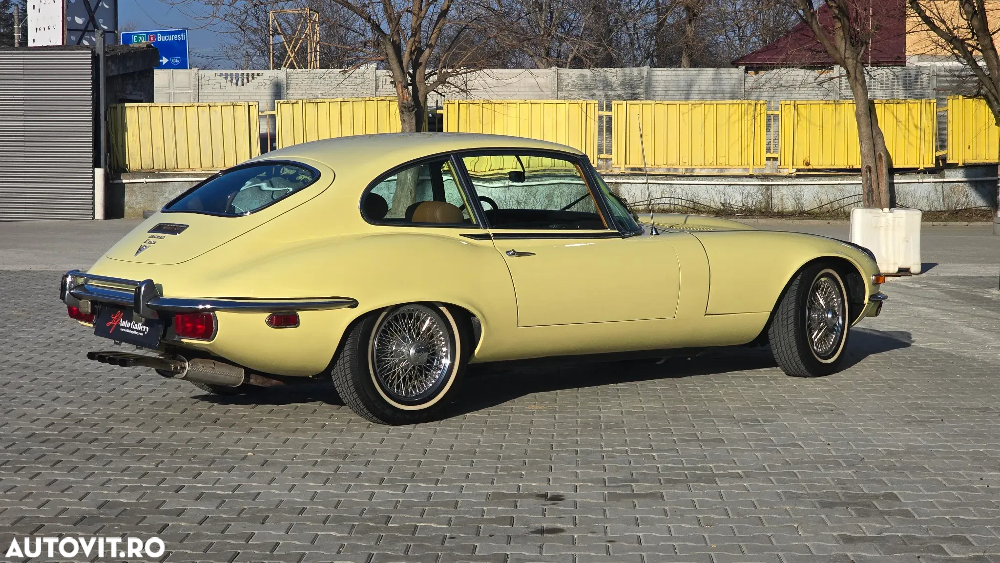 Jaguar E-Type - 9