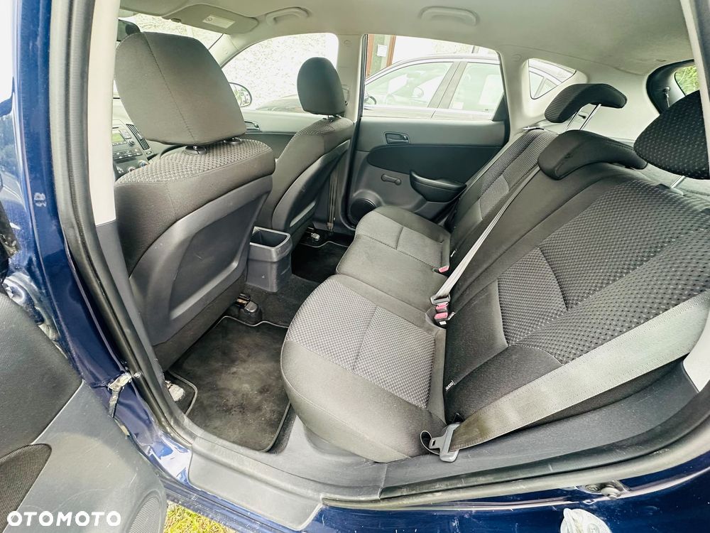 Hyundai i30 1.4 Blue Comfort - 14