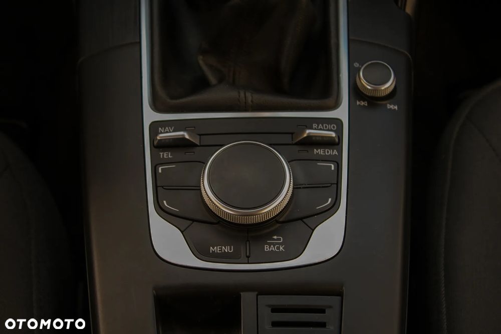 Audi A3 Sportback 1.6 TDI Ambition - 35