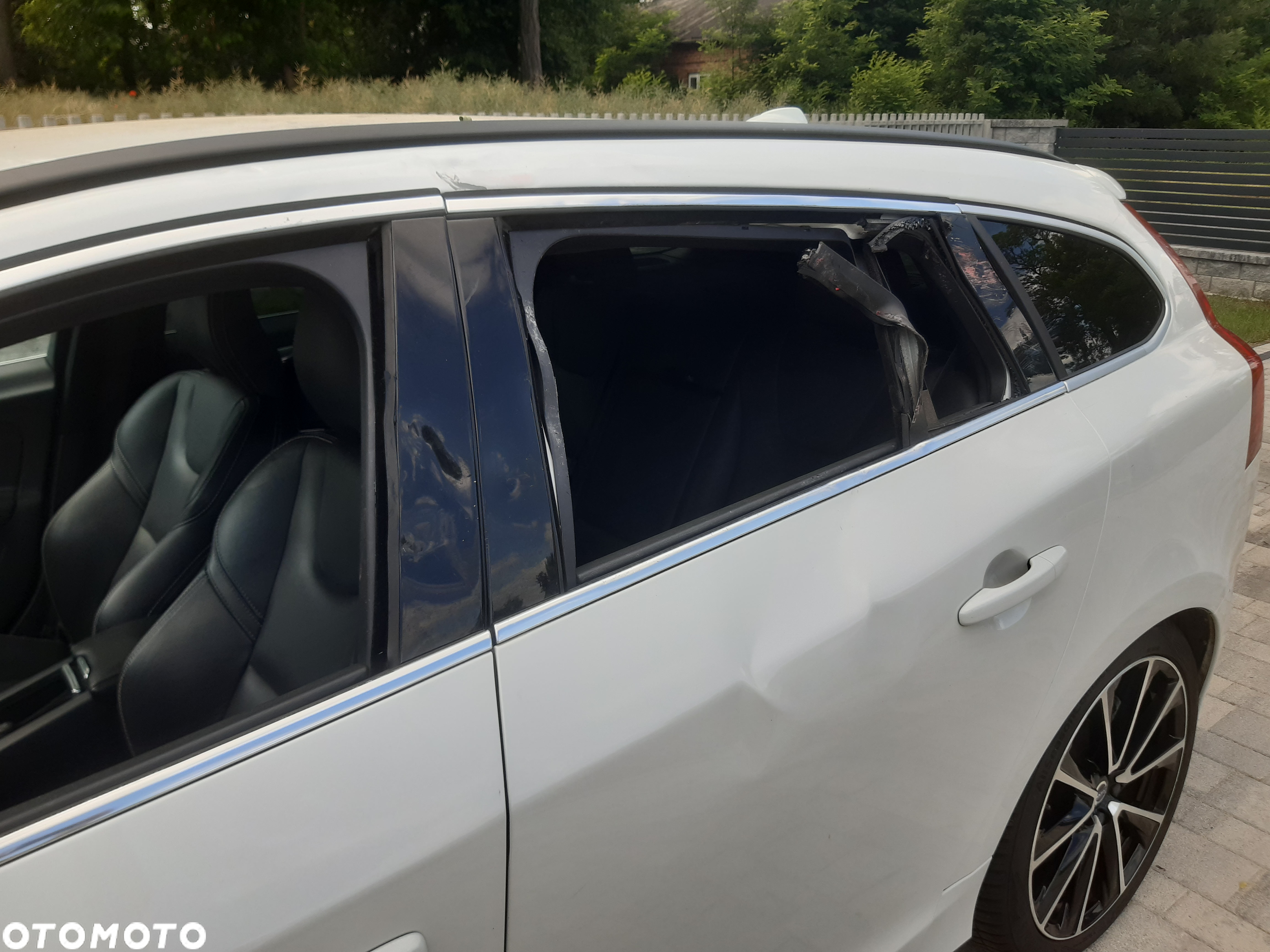 Volvo V60 T5 Geartronic Momentum - 33