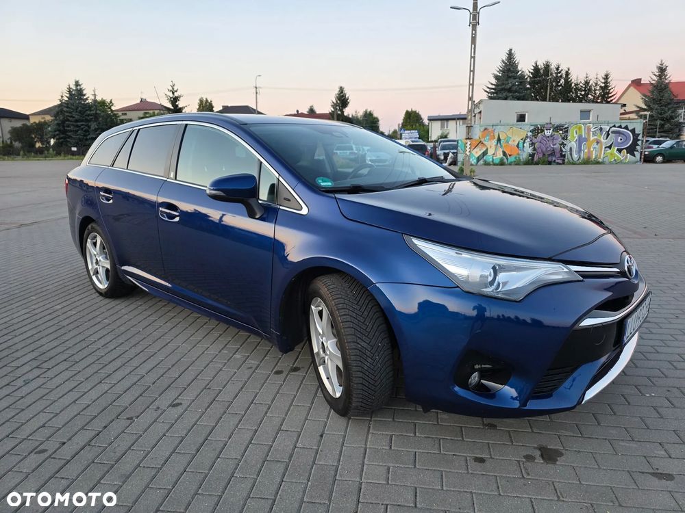 Toyota Avensis Touring Sports 1.8 Multidrive S Comfort - 13
