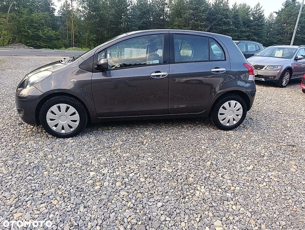 Toyota Yaris 1.33 Prestige - 3