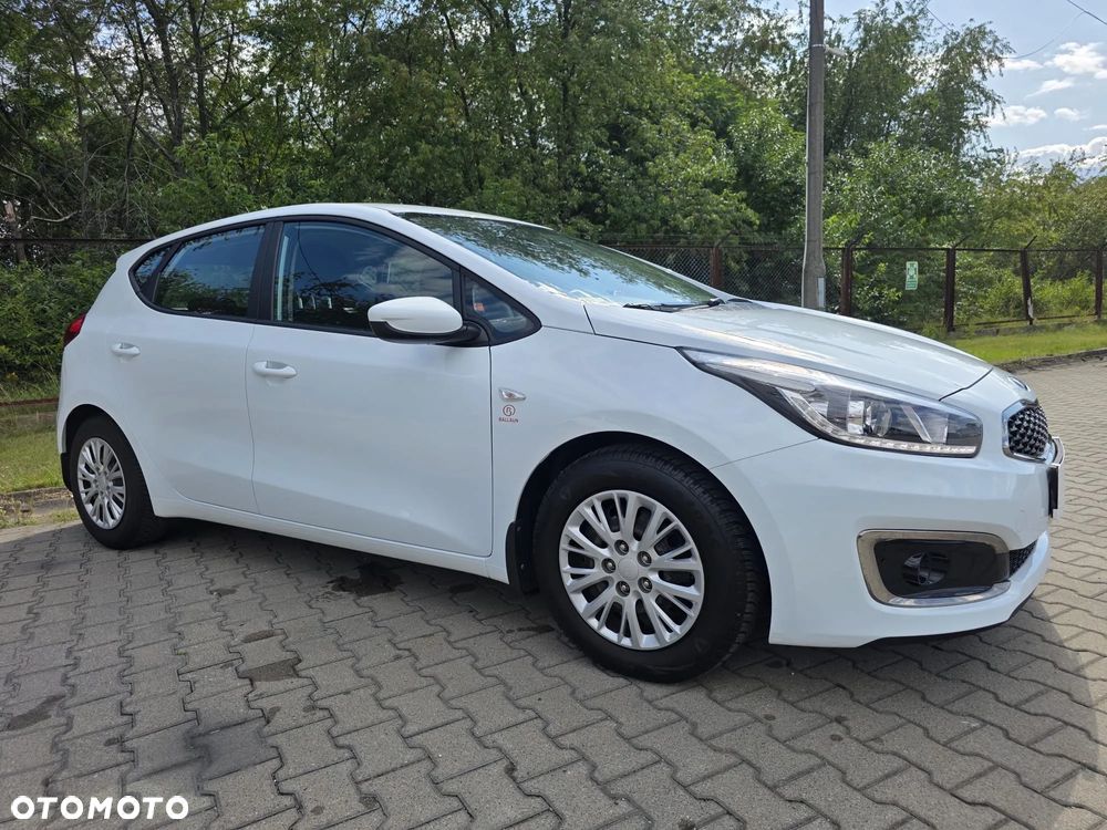 Kia Ceed 1.4 L Business Line Plus - 19
