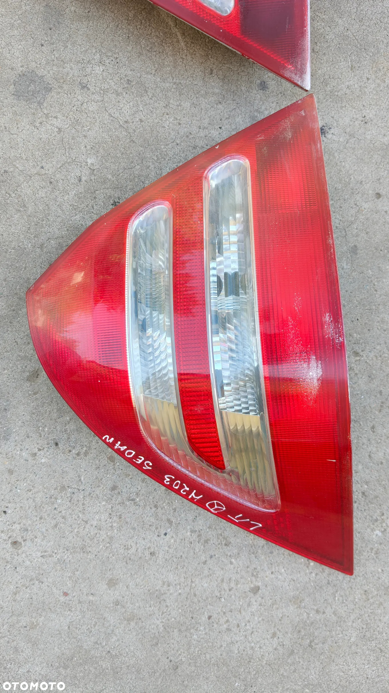 Lampa Mercedes w203 sedan lewy prawy tył - 2