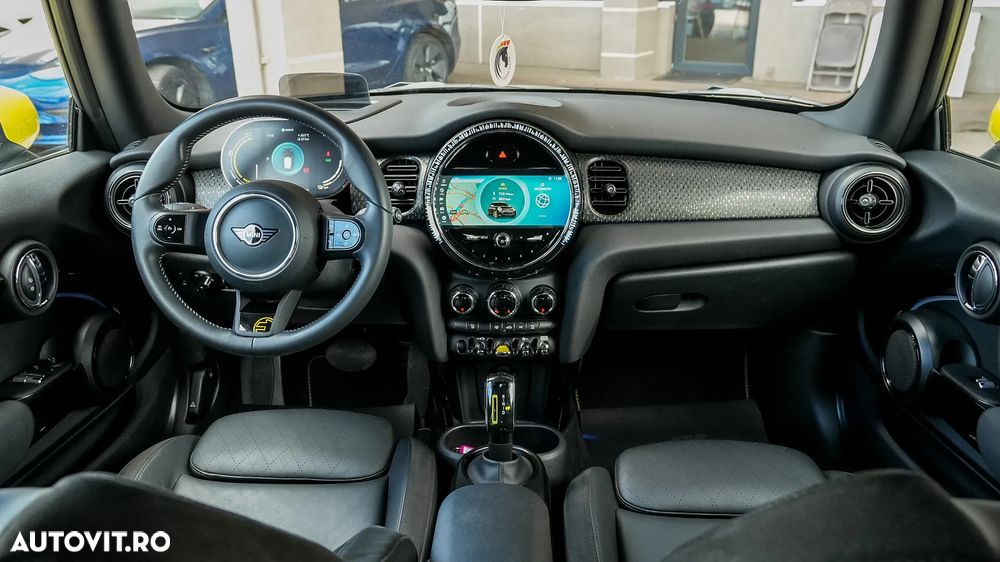 Mini Cooper SE Electric Trim - 10