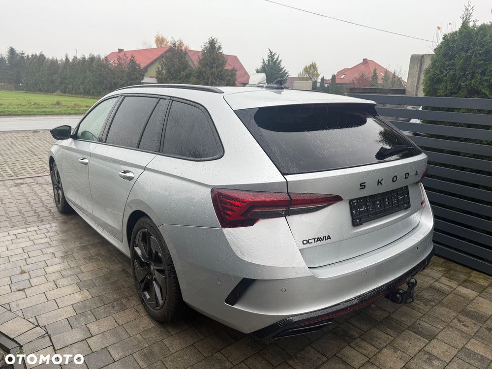Skoda Octavia 2.0 TSI RS DSG - 4