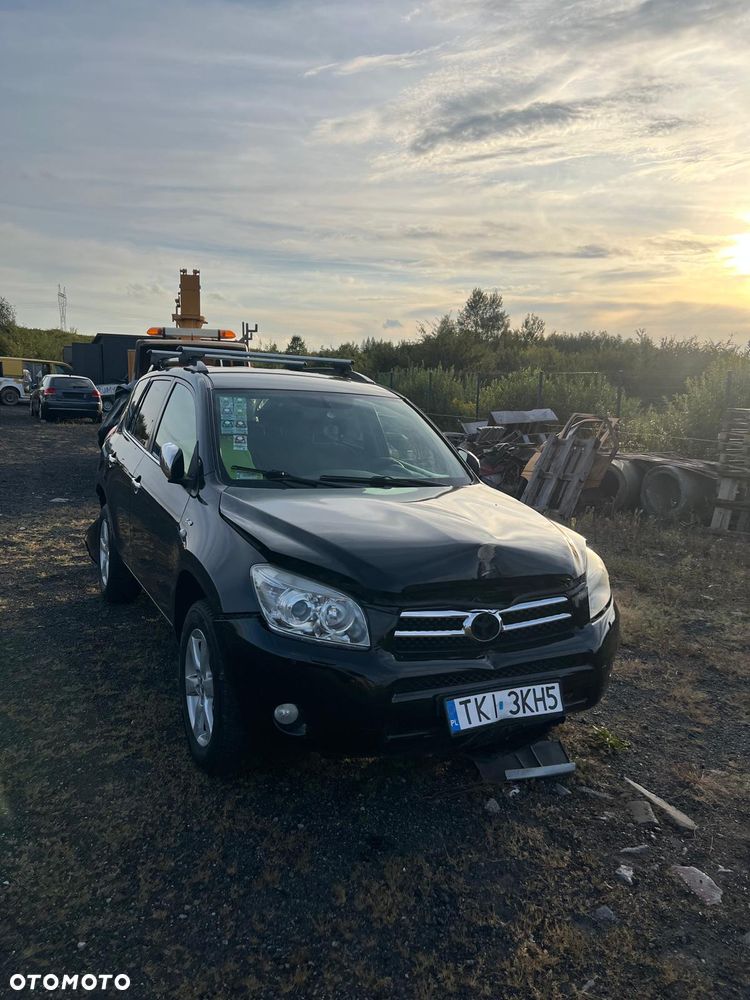 Toyota RAV4 2.2 D-4D Sol - 2