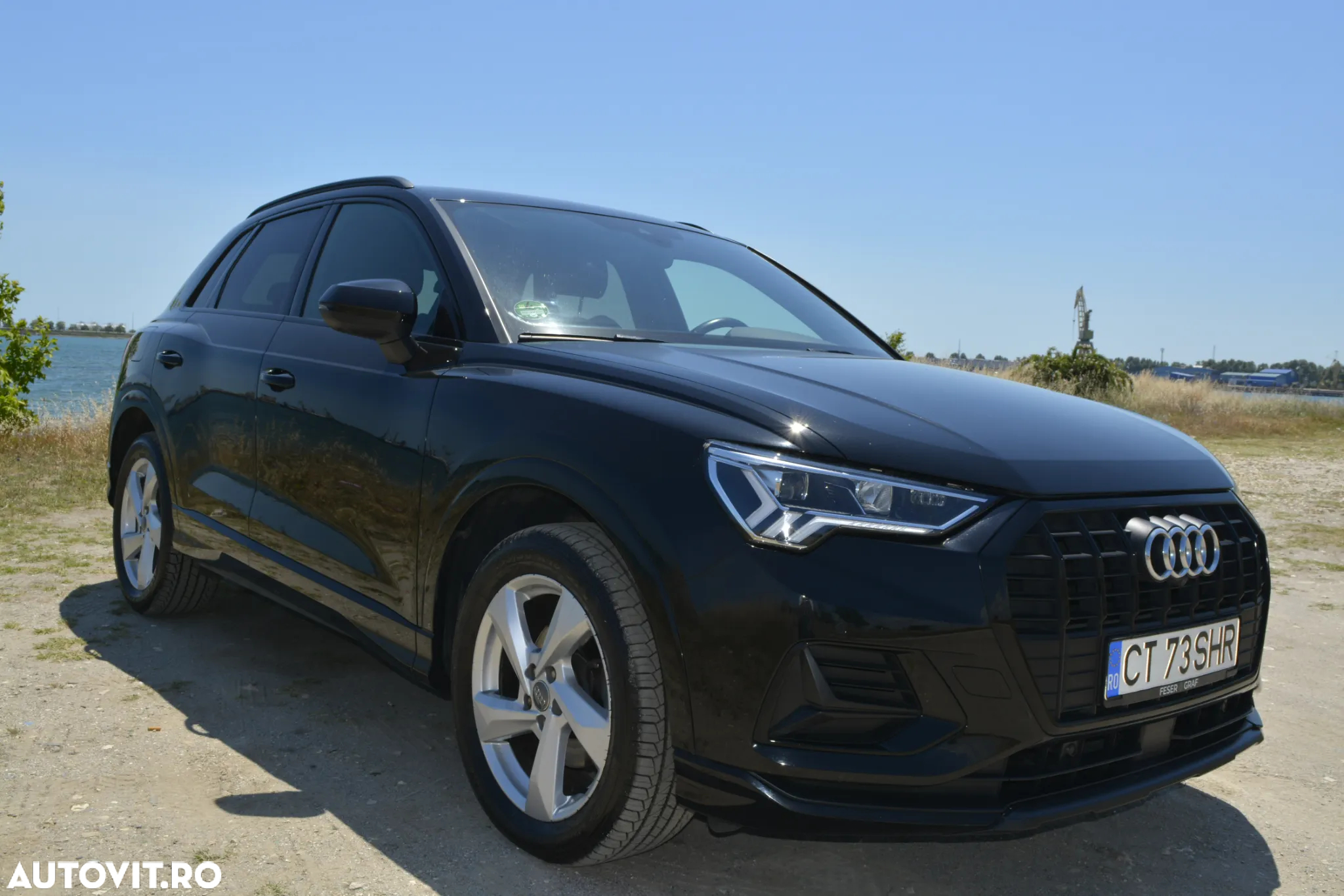 Audi Q3 2.0 TDI S tronic sport - 4