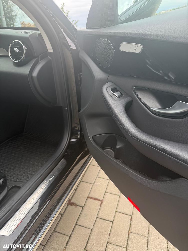 Mercedes-Benz C - 38