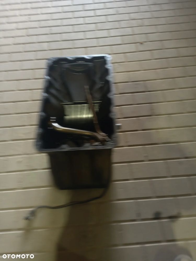 MISKA OLEJOWA MERCEDES ATEGO 4.2 - 1