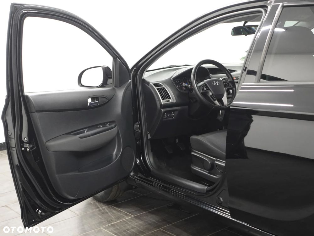 Hyundai i20 - 16