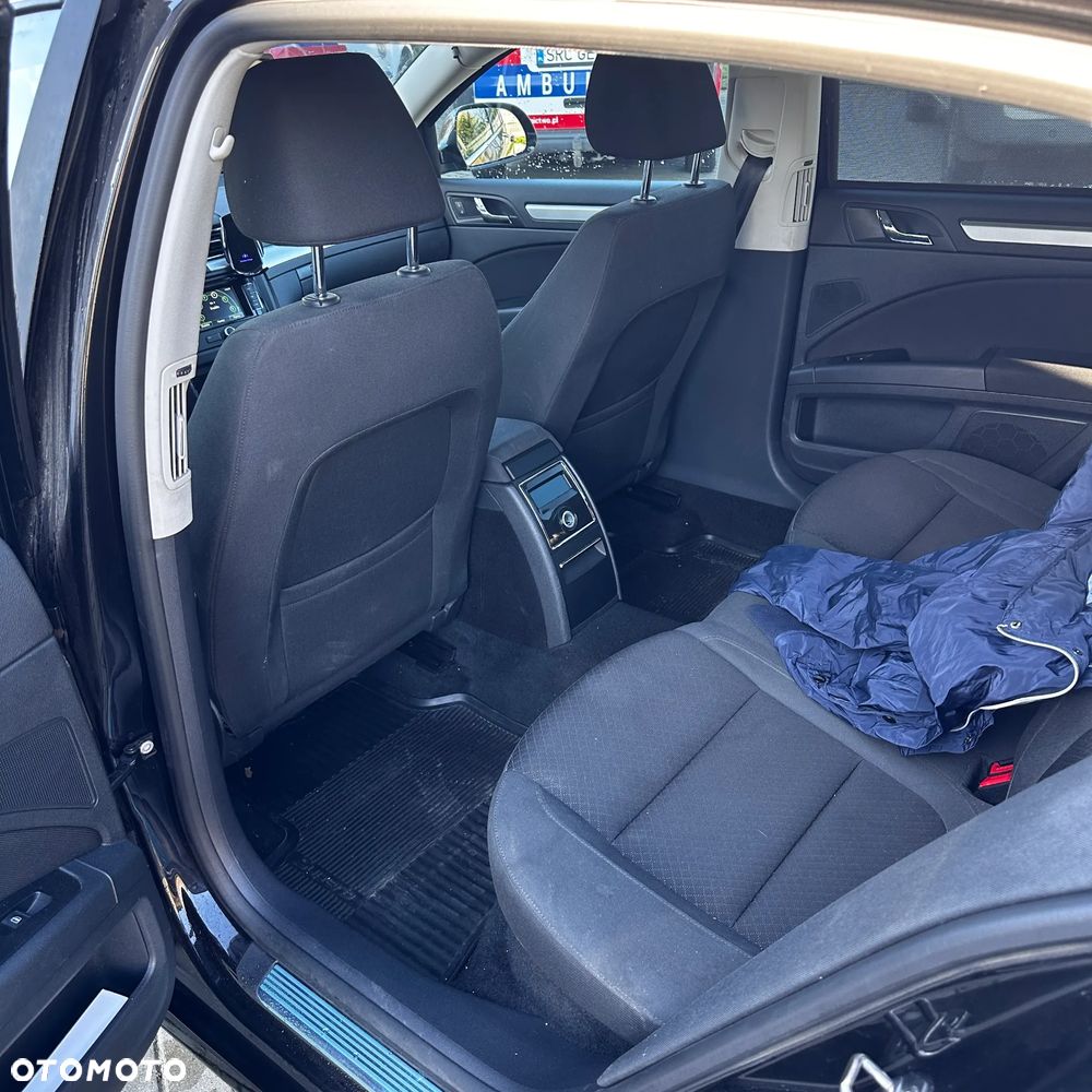 Skoda Superb 2.0 TDI Ambition - 3