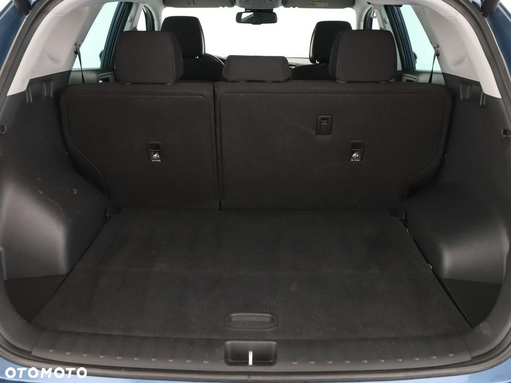Hyundai Tucson 2.0 CRDI BlueDrive Style 2WD - 21