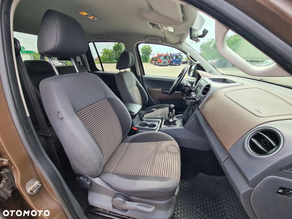 Volkswagen Amarok - 27