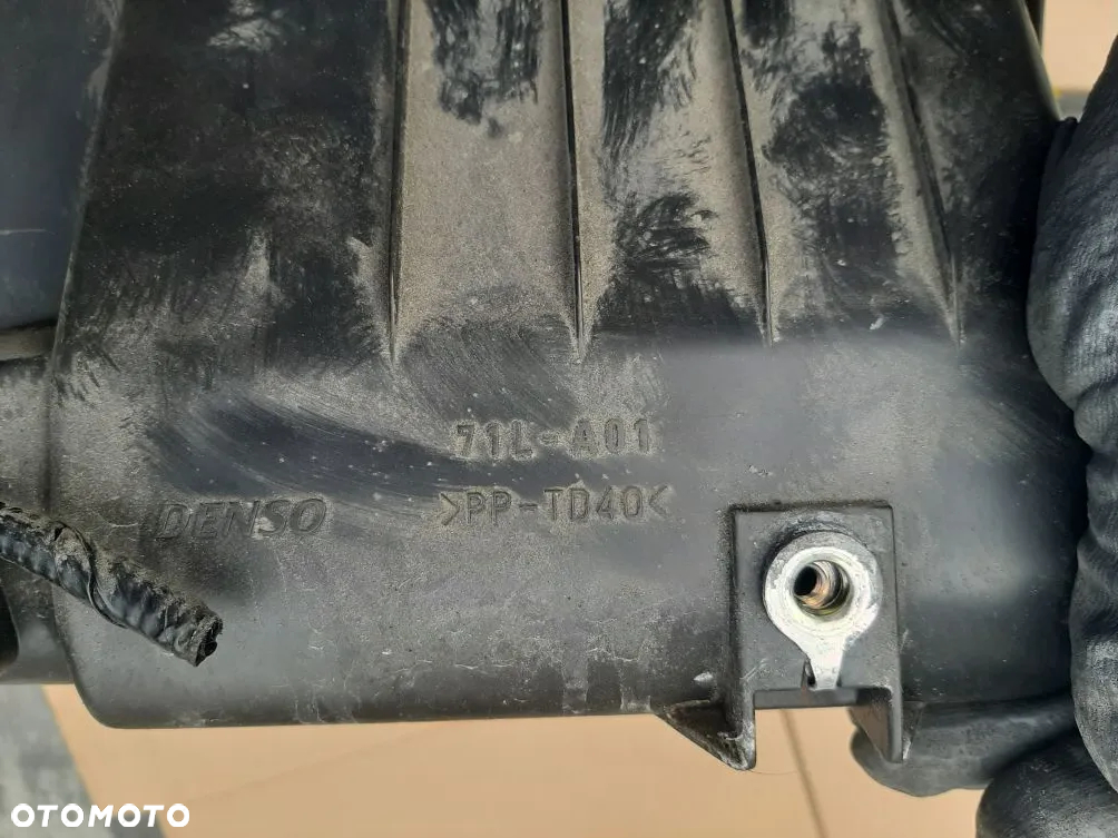 OBUDOWA FILTRA POWIETRZA SUZUKI SWIFT MK7 1.2 71L-A01 - 7
