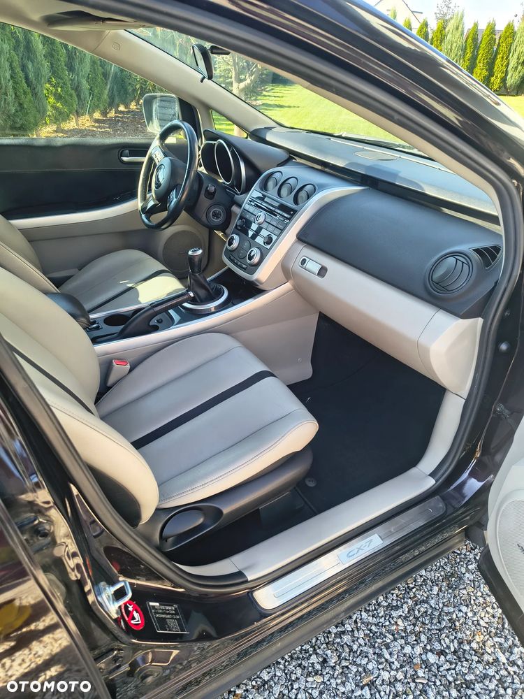 Mazda CX-7 - 10