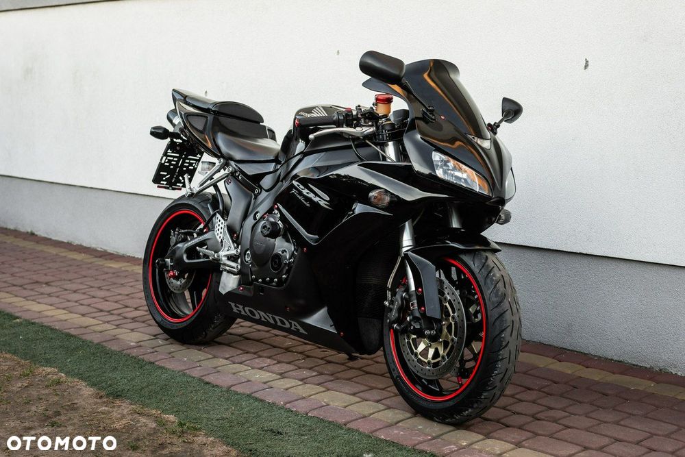 Honda CBR - 1