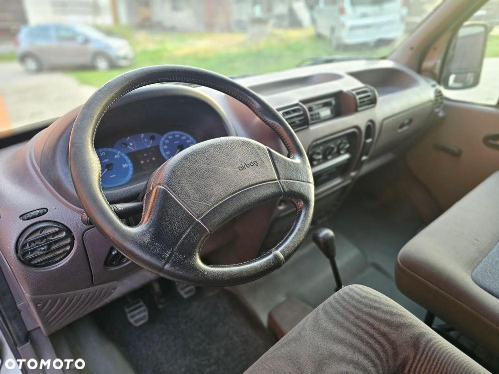 Renault Master - 9