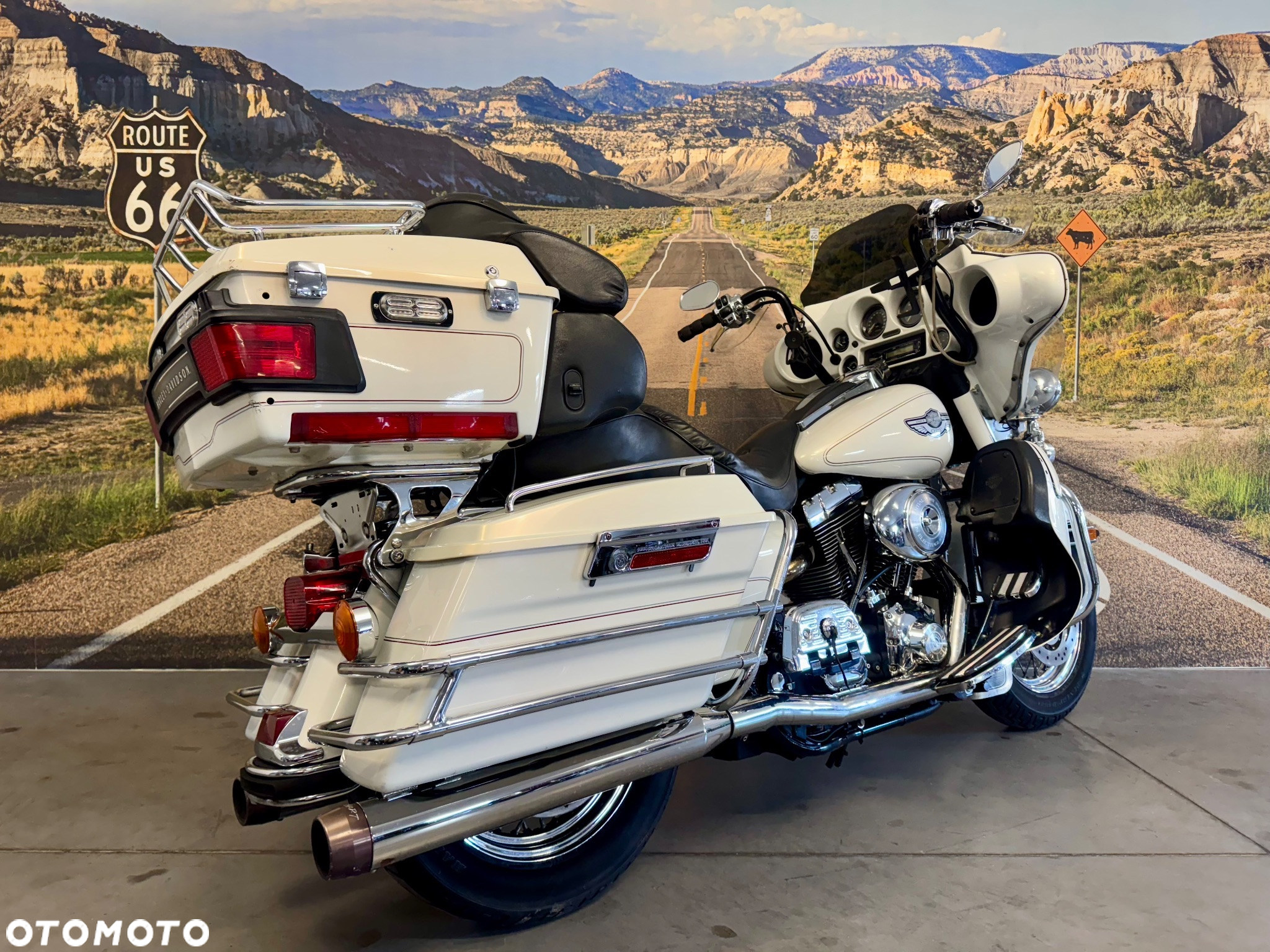 Harley-Davidson Touring Electra Glide - 4