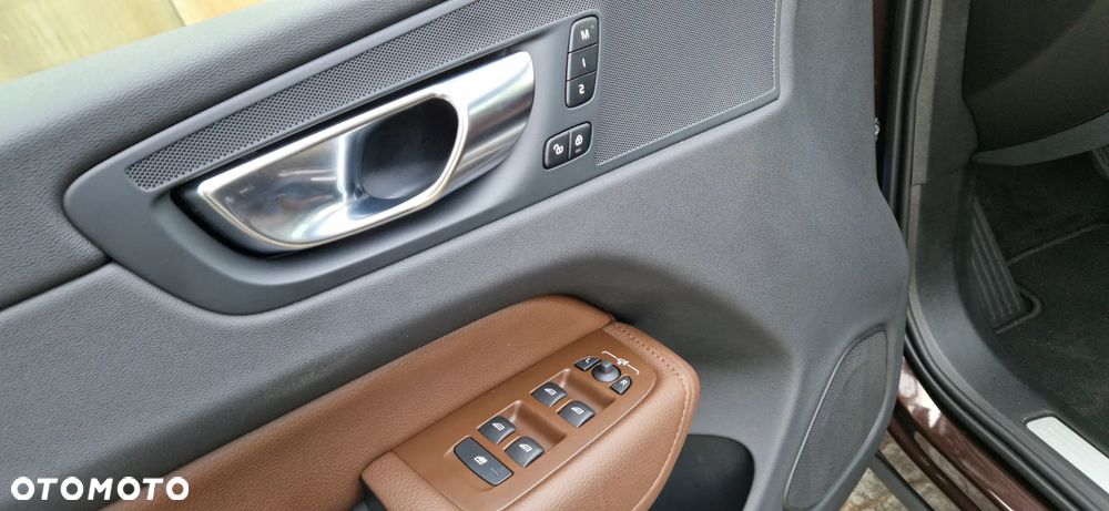 Volvo XC 60 B4 D AWD Inscription - 21