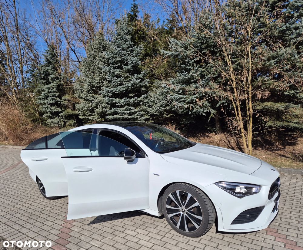Mercedes-Benz CLA - 2