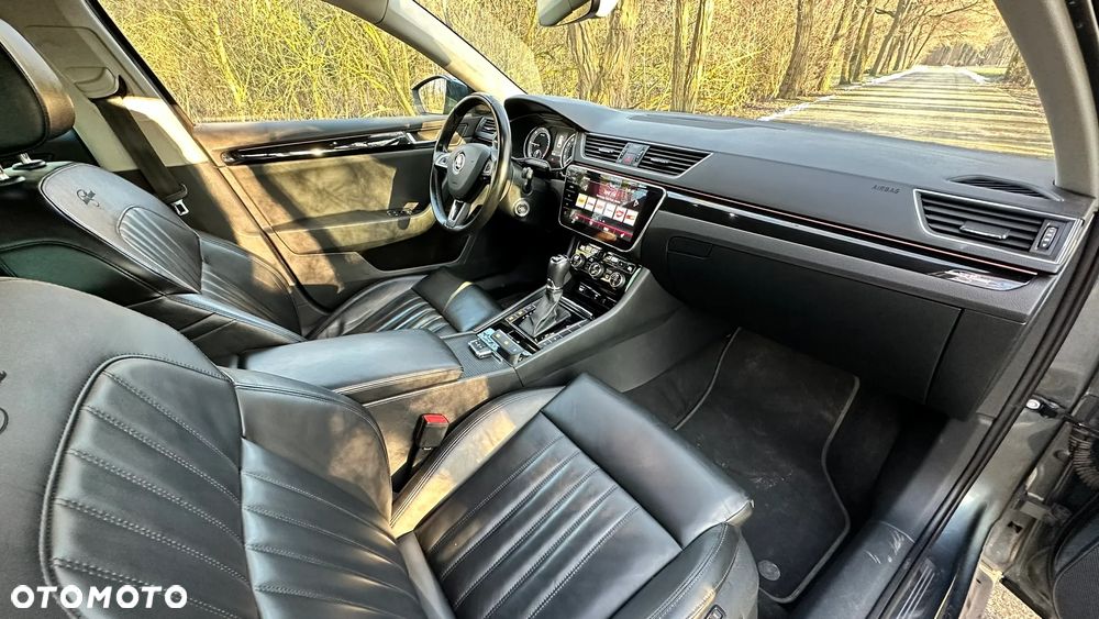 Skoda Superb 2.0 TDI SCR 4x4 L&K DSG - 22
