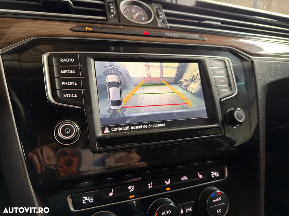 Volkswagen Passat 2.0 TDI DSG 4Motion Highline - 22