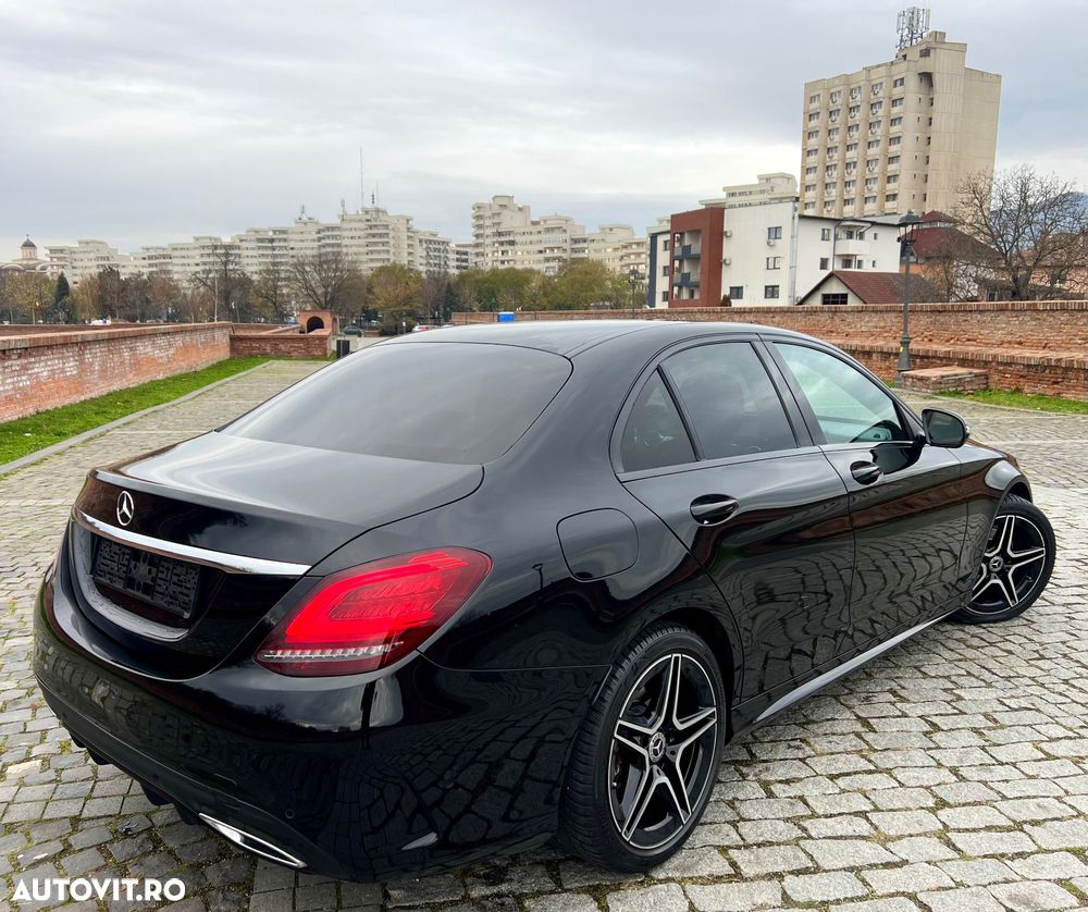 Mercedes-Benz C 220 d T 9G-TRONIC AMG Line - 4
