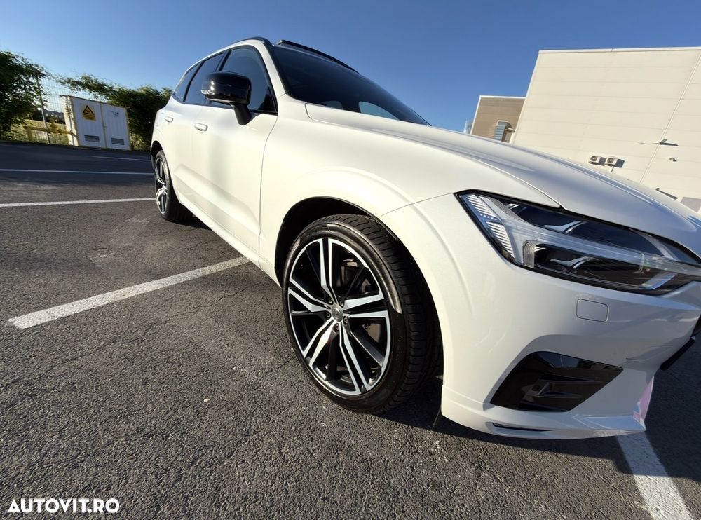Volvo XC 60 B4 MHEV R-Design - 17