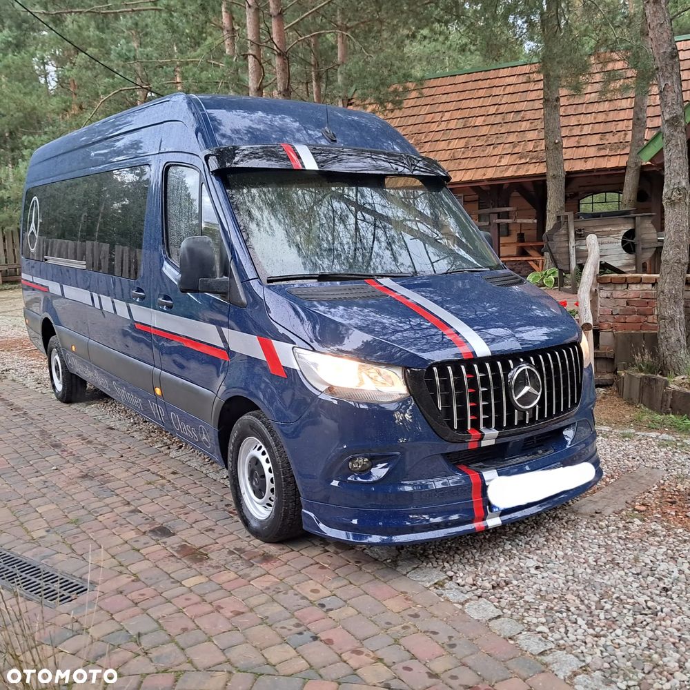 Mercedes-Benz Sprinter - 11