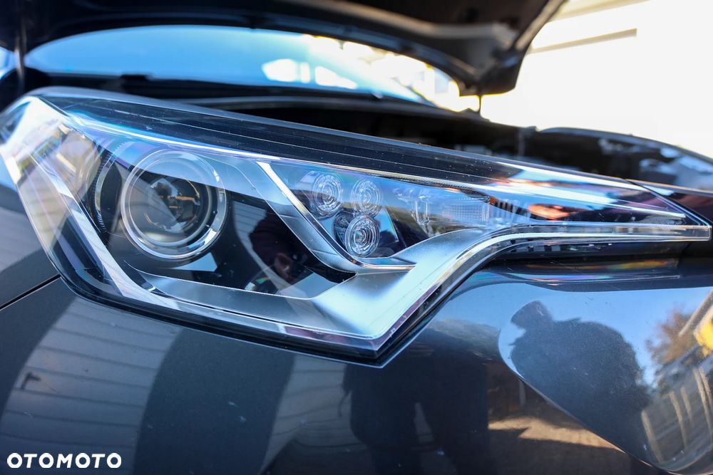 Toyota C-HR 1.2 T GPF Premium - 13