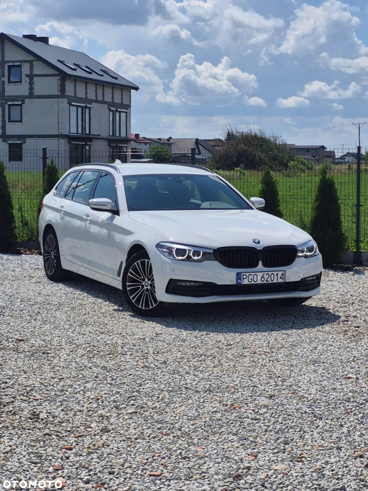 BMW Seria 5 520d Sport Line - 4