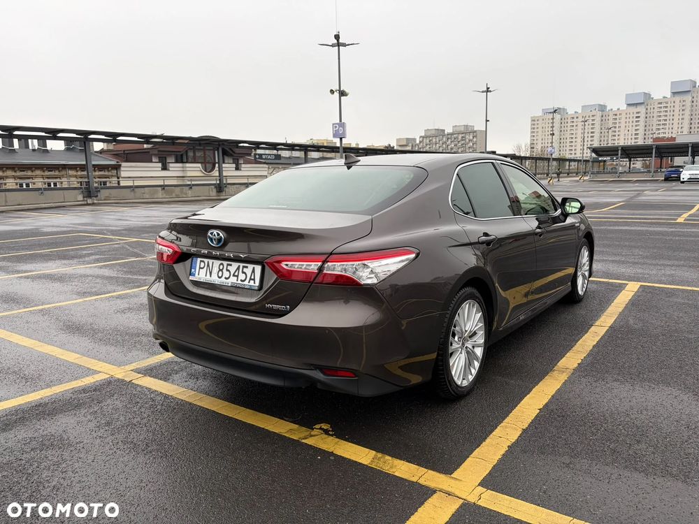 Toyota Camry 2019 photo 3