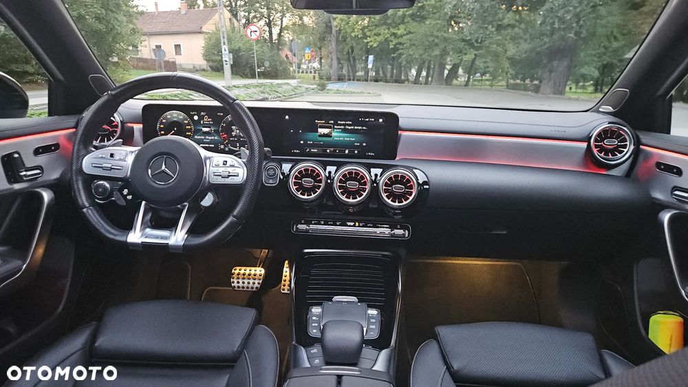 Mercedes-Benz Klasa A 35 AMG 4-Matic 7G-DCT - 27
