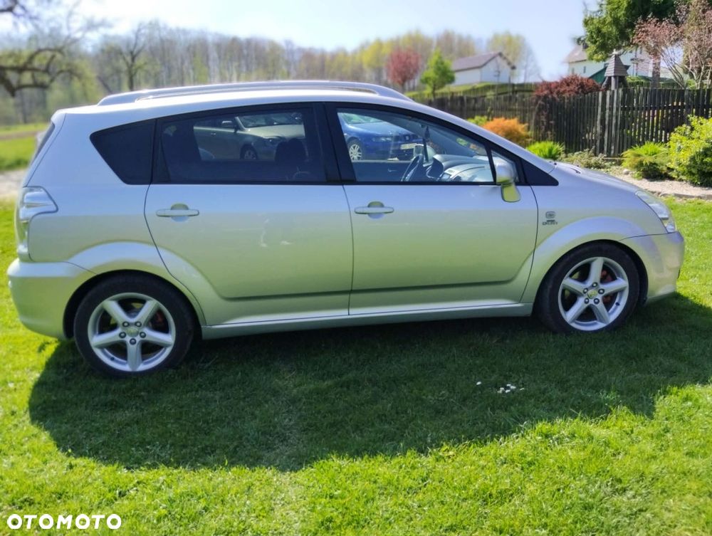 Toyota Verso - 5