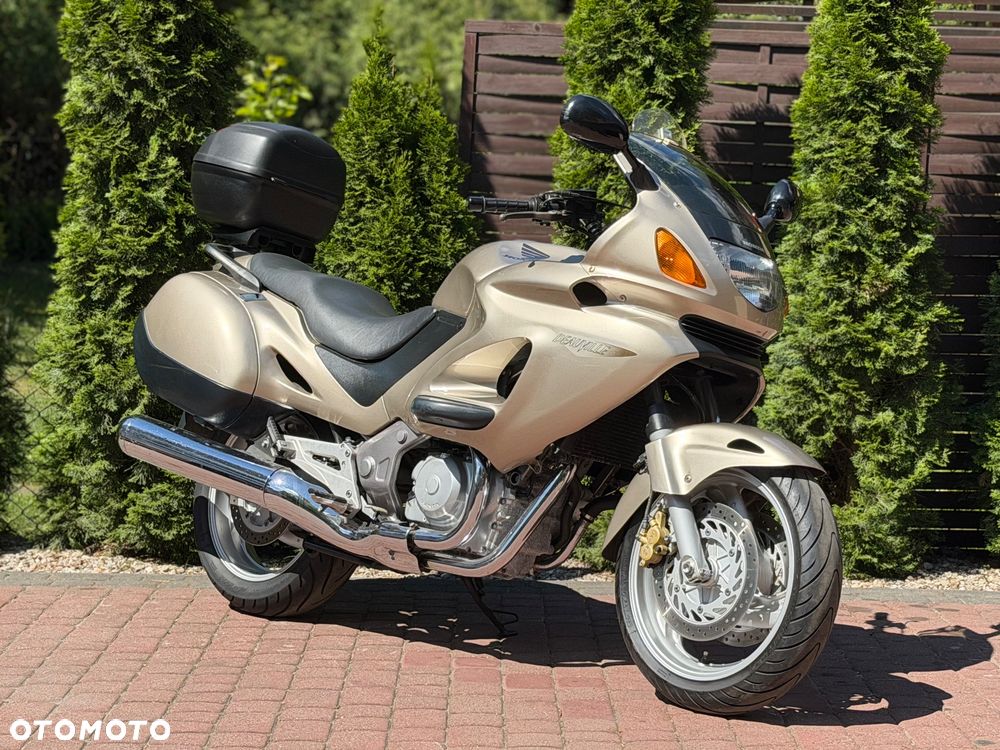 Honda NT - 1