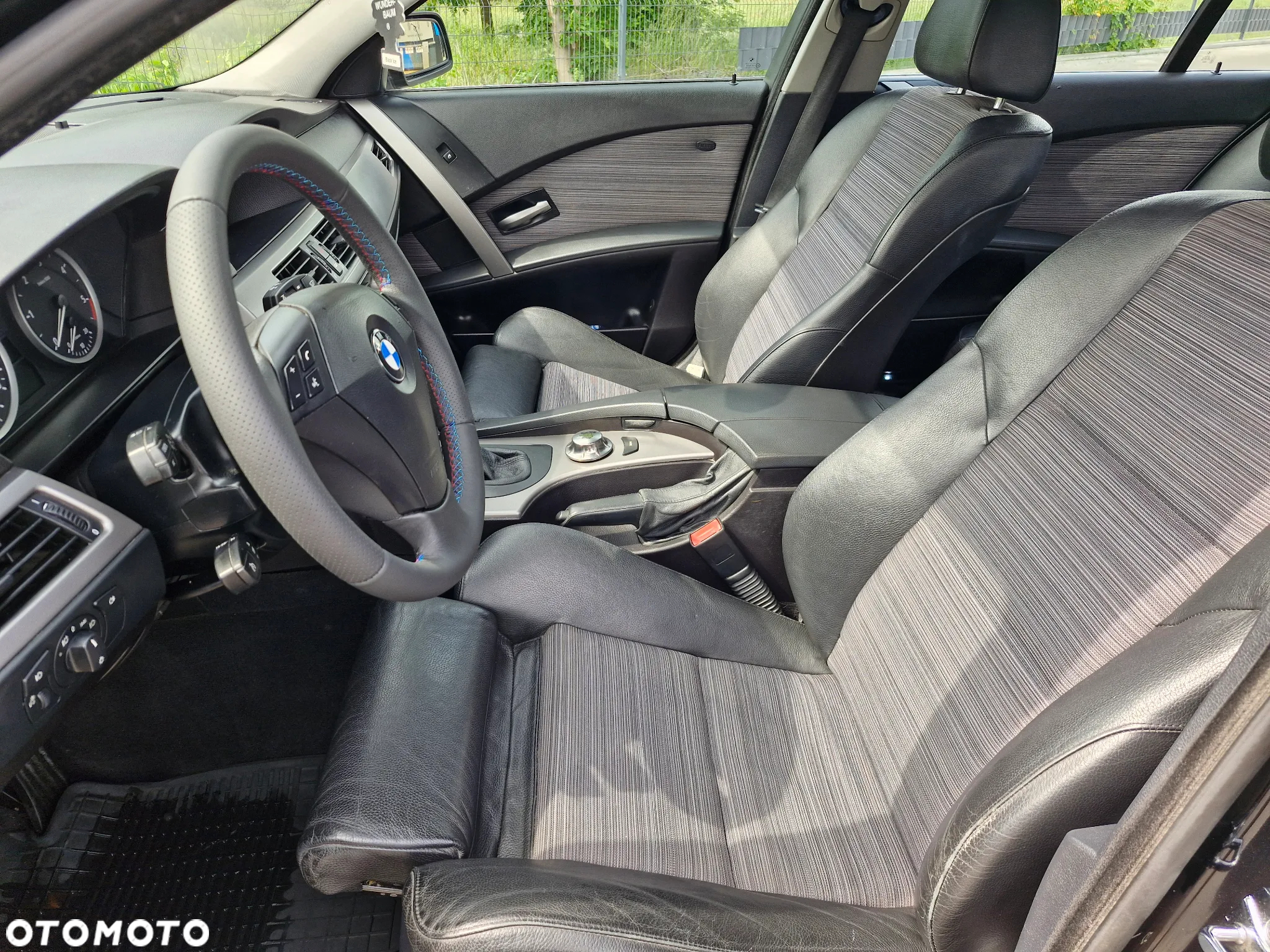 BMW Seria 5 525d Touring - 17