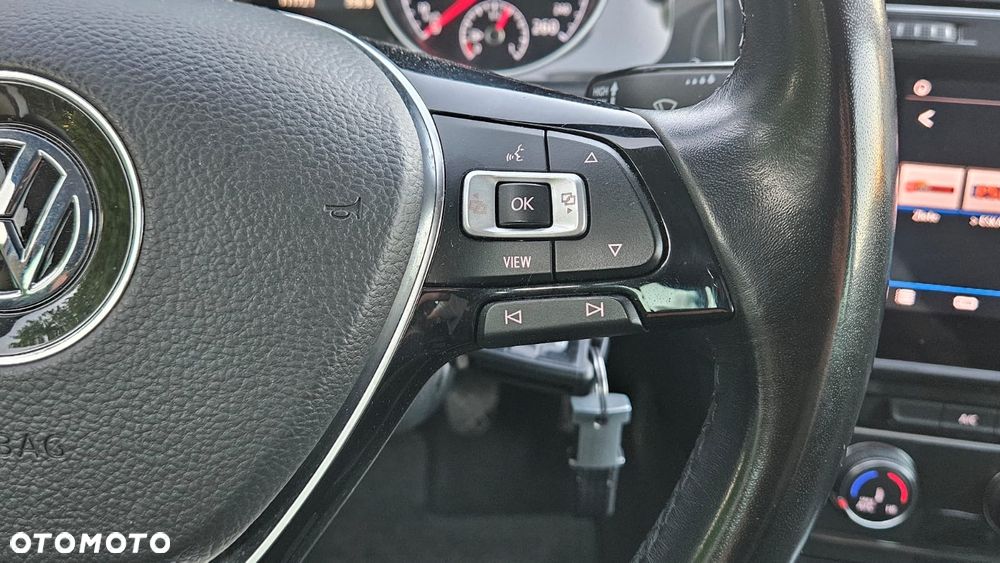 Volkswagen Golf - 14
