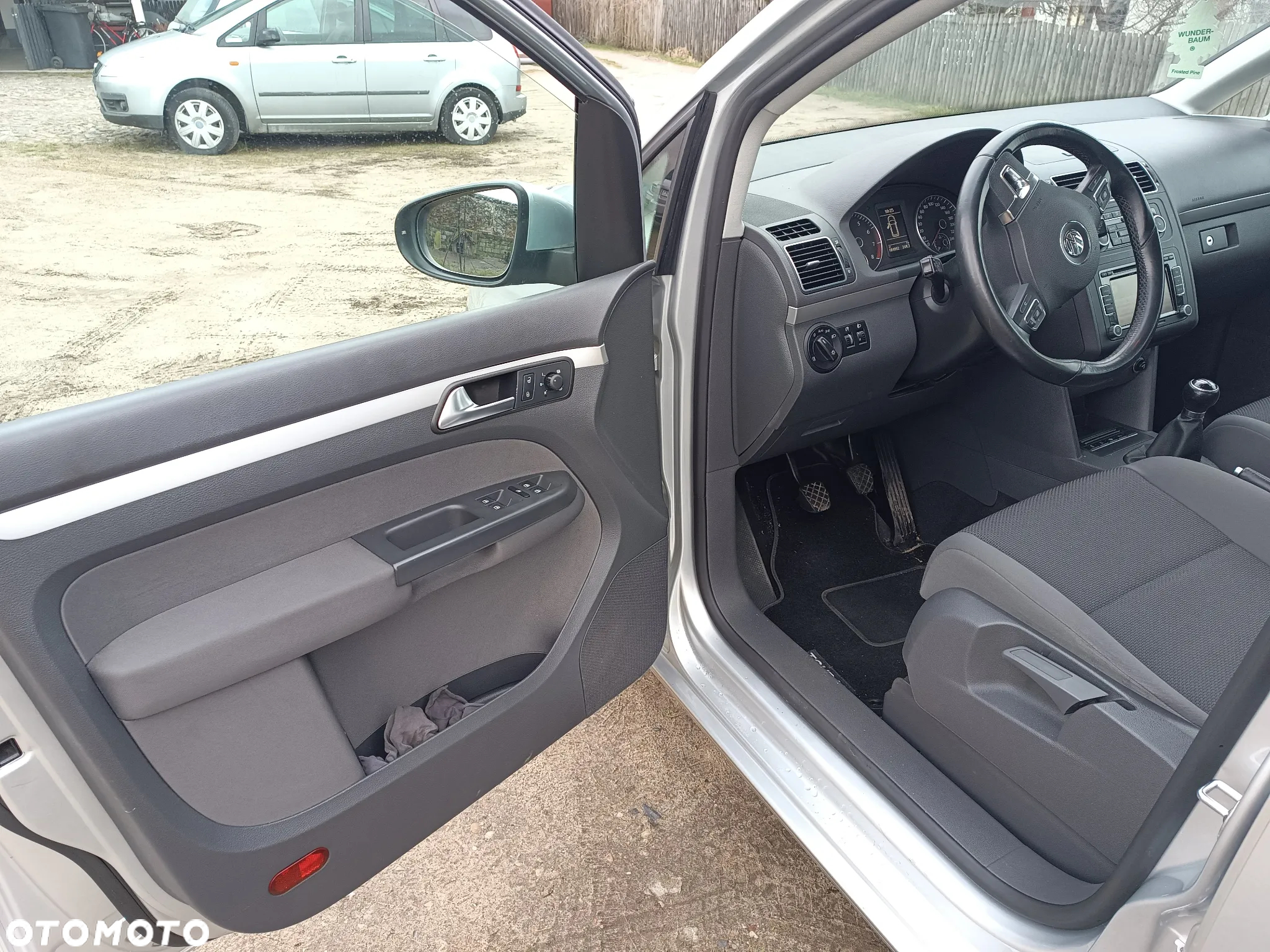 Volkswagen Touran 1.2 TSI BlueMot Comfortline - 9