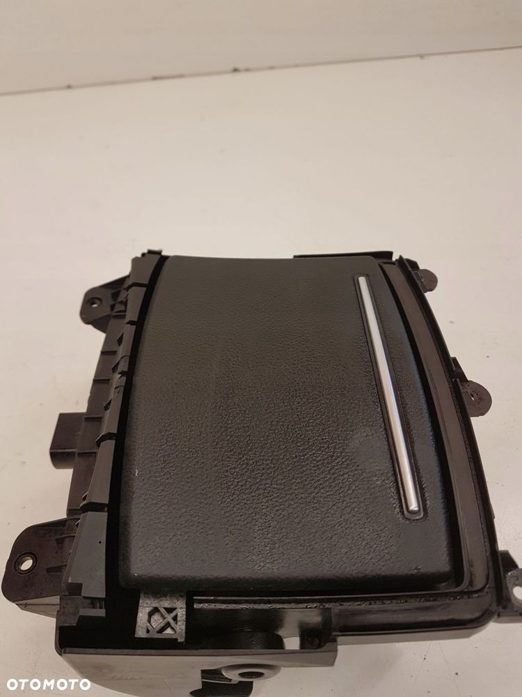 UCHWYT SCHOWEK NA KUBKI AUDI A6 C7 4G0862534 - 2