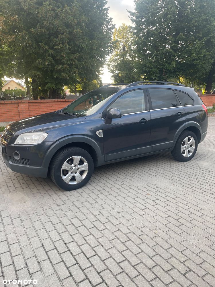 Chevrolet Captiva 2.0 d LT base 5os - 5