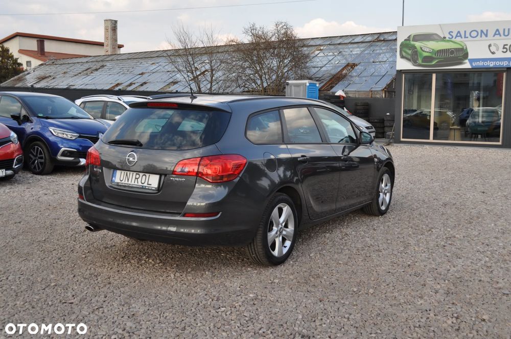 Opel Astra 1.4 Turbo 150 Jahre - 7