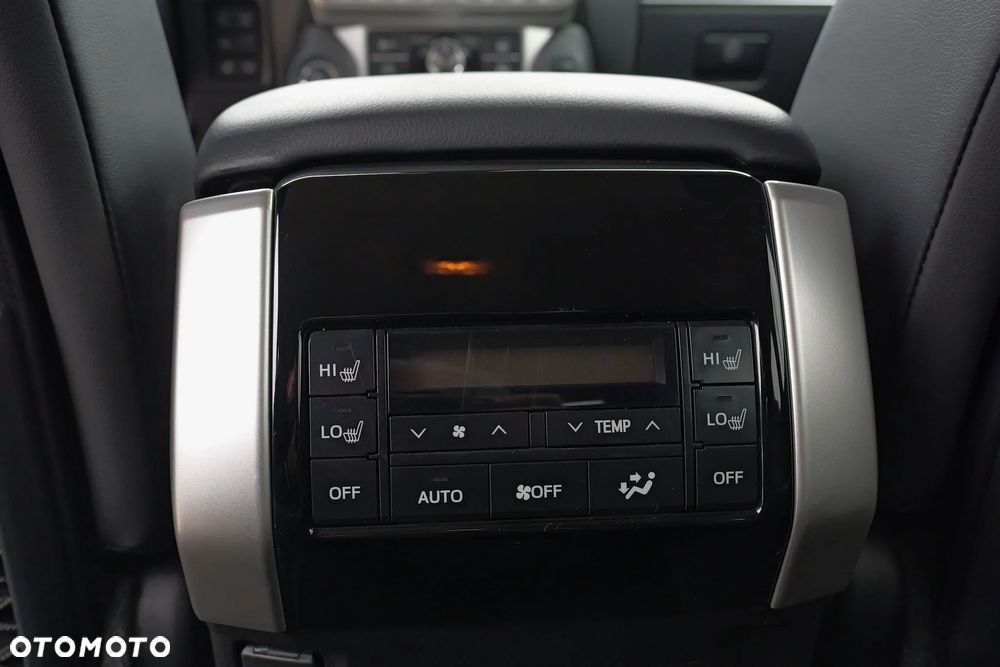 Toyota Land Cruiser LC 2.8 D-4D Invincible - 8