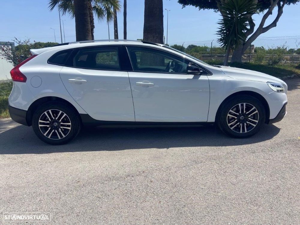 Volvo V40 Cross Country 1.5 T3 Plus Geartronic - 3