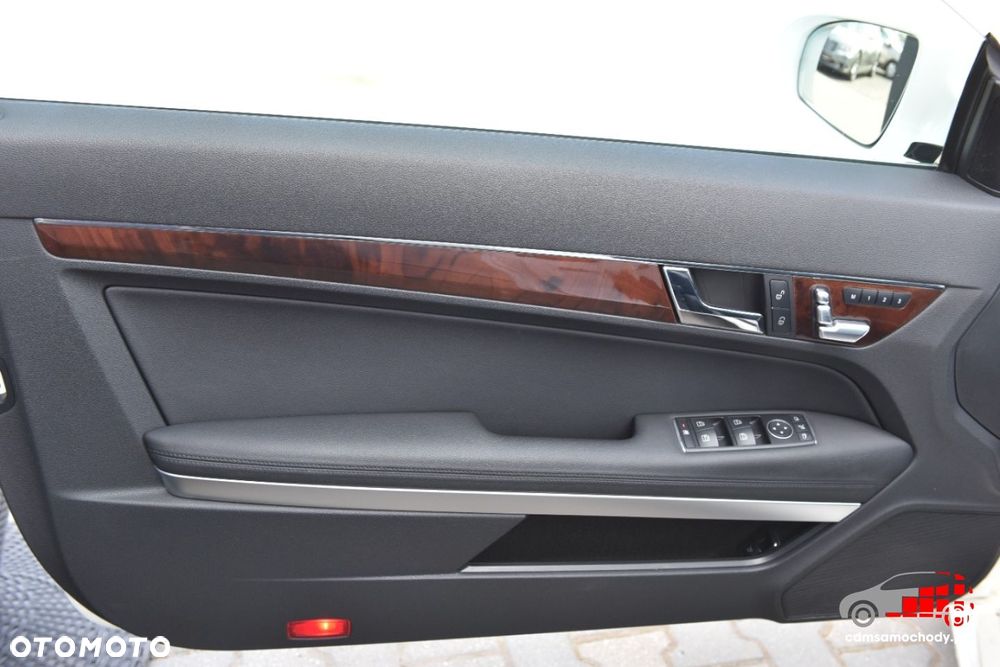 Mercedes-Benz Klasa E - 17