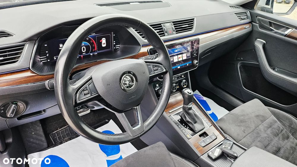 Skoda Superb 2.0 TDI SCR 4x4 Scout DSG - 29