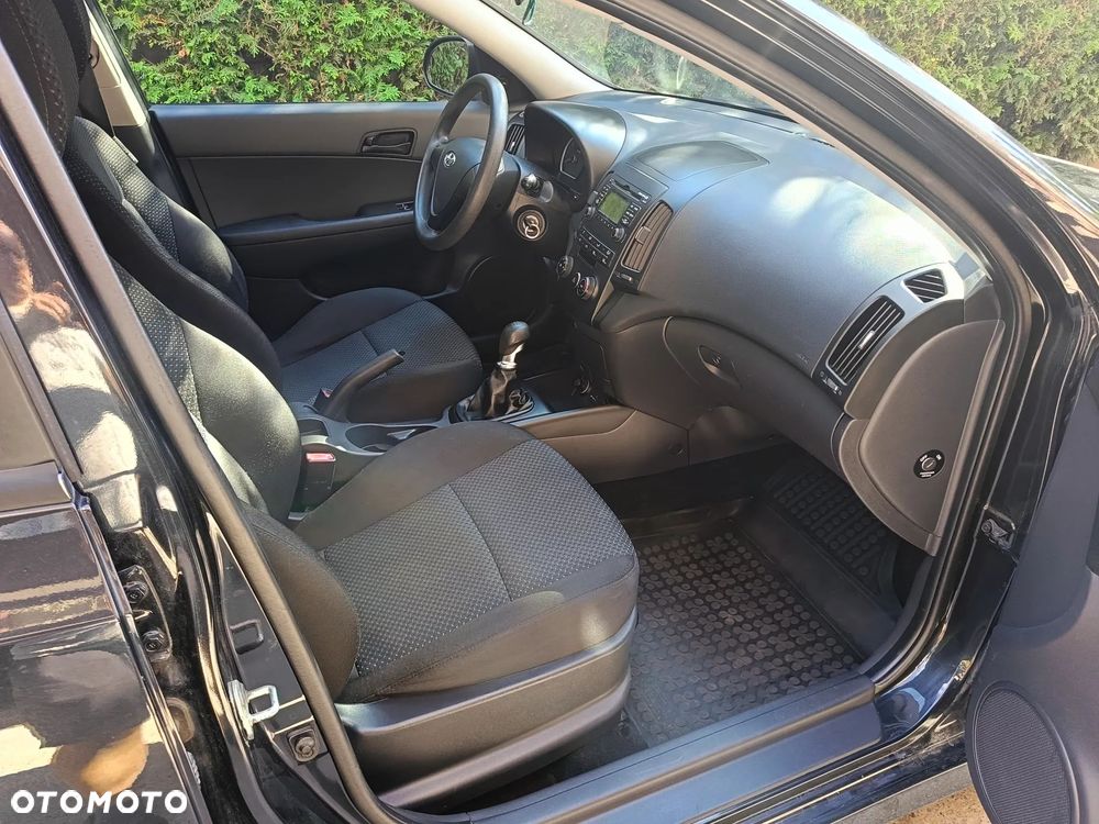 Hyundai i30 1.4 Base - 15