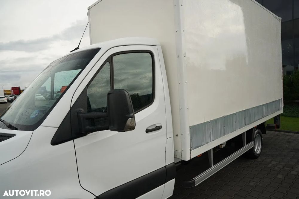 Mercedes-Benz SPRINTER / CAROSERIE TIP BOX - 4,3 M / LIFT HIDRAULIC DHOLLANDIA - 750 KG / ROȚI SPATE DUBLE / 3 LOCURI / IMPORT / EURO 6 - 12