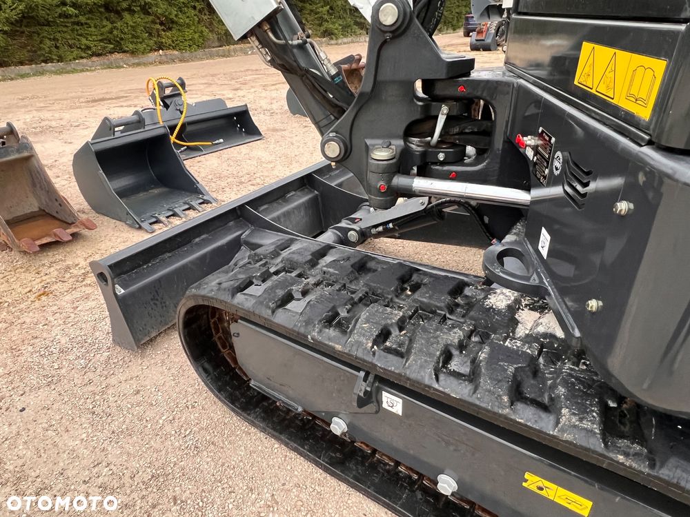 Bobcat Minikoparka BOBCAT E34 22r dodatk linie hydr e35 e 34 e35z cat 304 303,5 serwisowana 1 wł koparka gąsienicowa yanmar sanny Takeuchi Kubota 3,5tony - 17