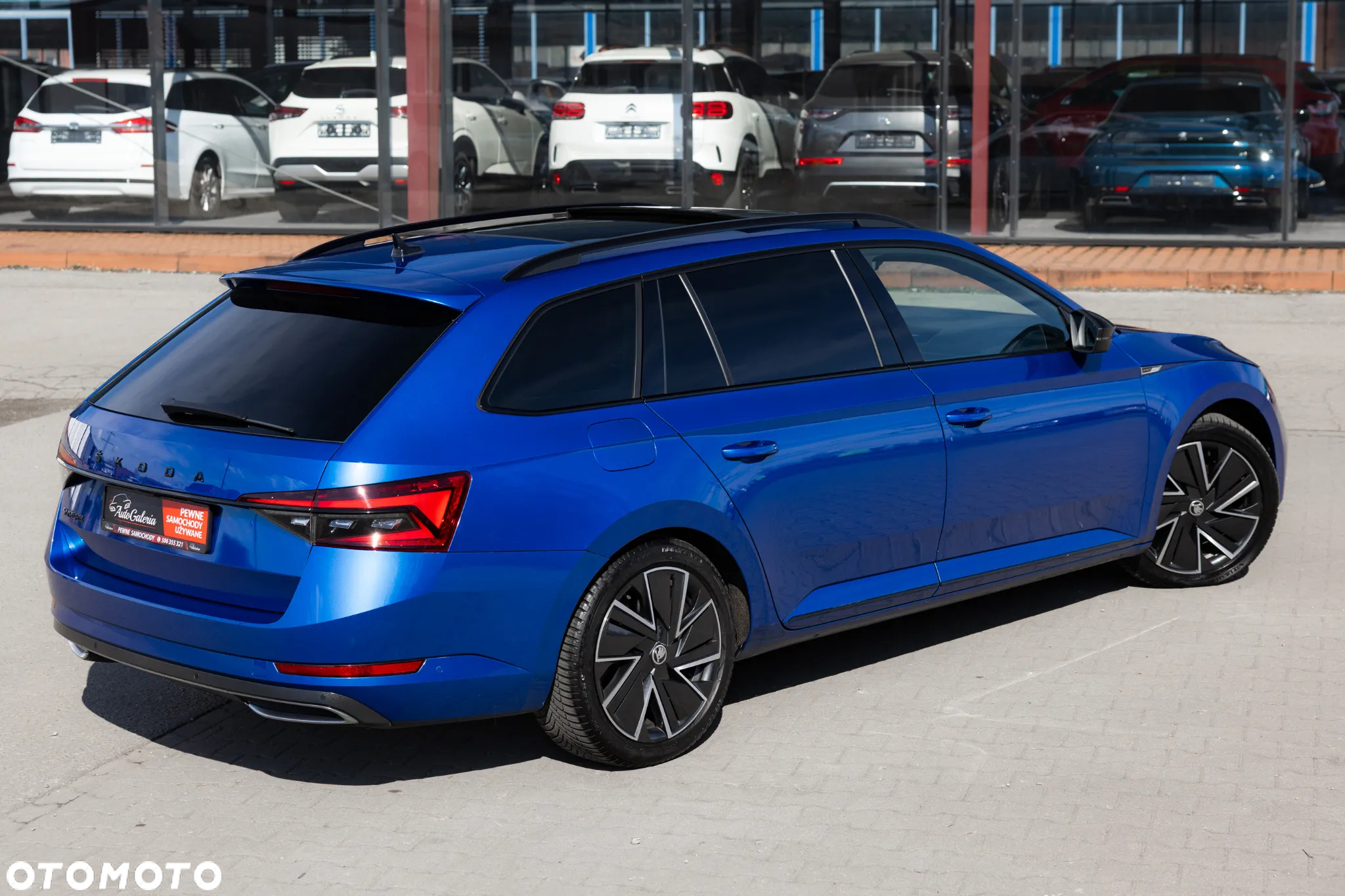 Skoda Superb 2.0 TDI DSG Sportline - 9